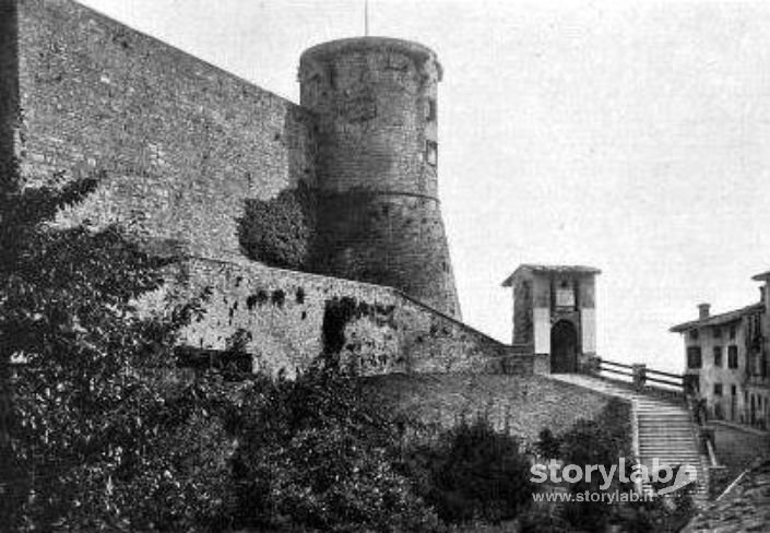 Entrata alla Rocca 1929