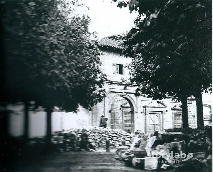 Facciata dell'antico Santuario di Santa Caterina nel 1886