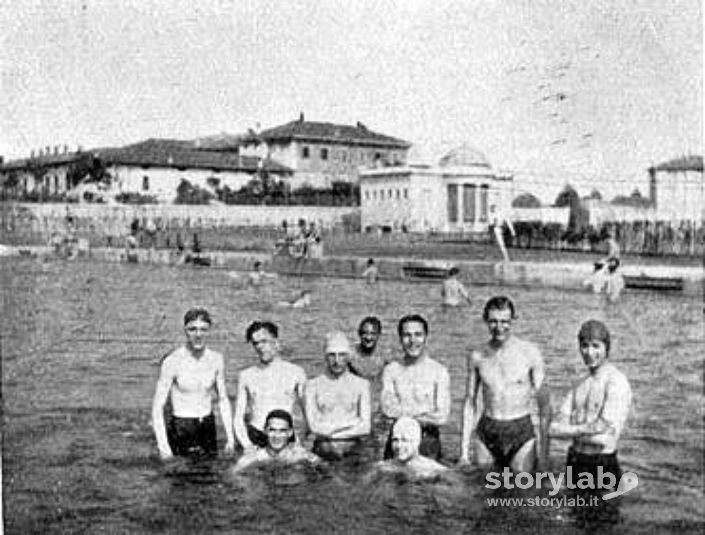 Piscina al campo Brumana 1929