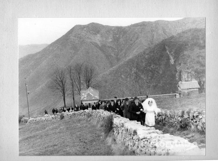 Sposa D'Inverno Sull'Altopiano Selvino Aviatico