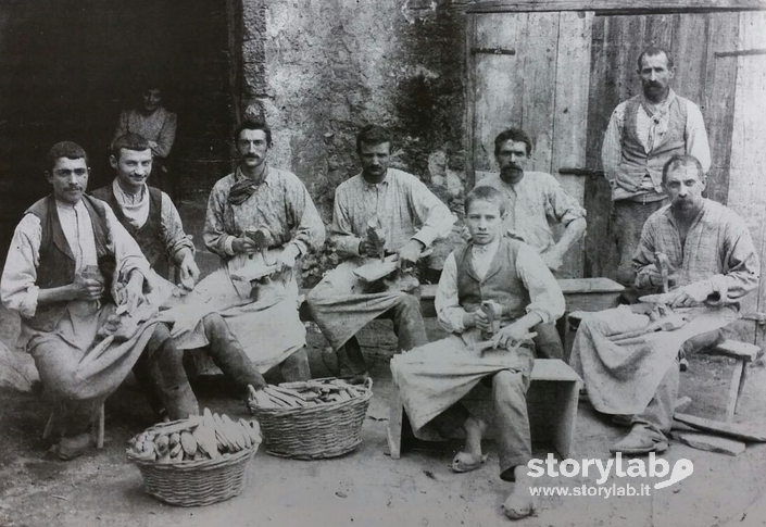 L'epopea delle pietre coti: pichecc al lavoro