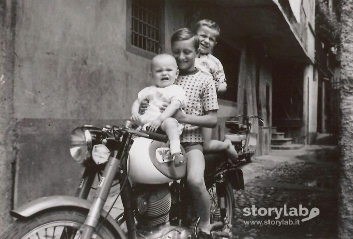 Sulla moto di papà