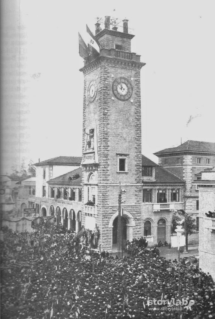 Inaugurazione della Torre dei Caduti
