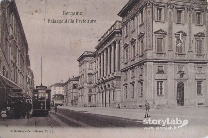 Bergamo via Tasso Prefettura tram cartolina