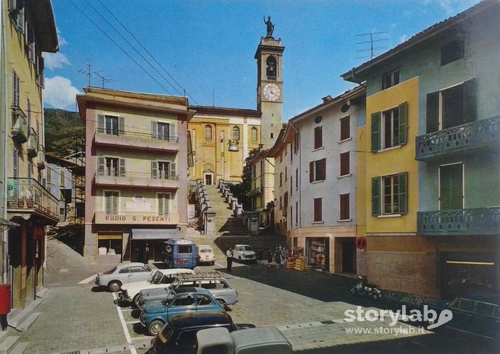 Piazza Garibaldi Di Zogno A Colori