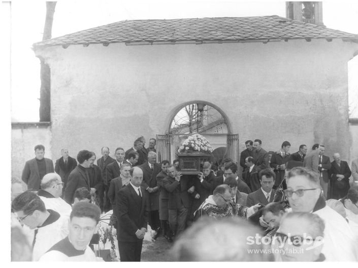 Funerali di Don Michele Paganelli
