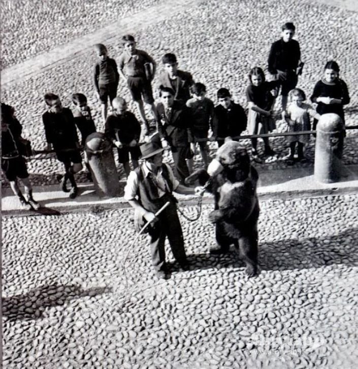 Il Ballo Dell'Orso, Bergamo 1939 - Autore: Diego Lucchetti. 