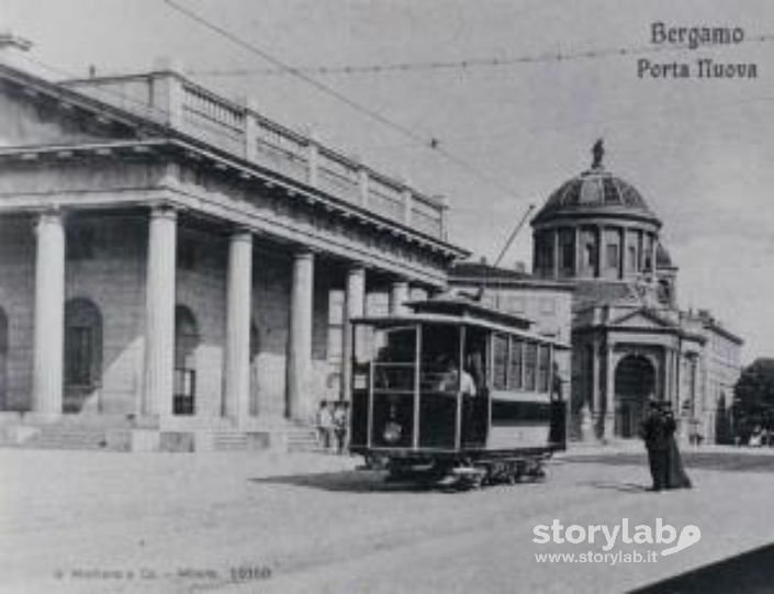 Tram Elettrico A Porta Nuova