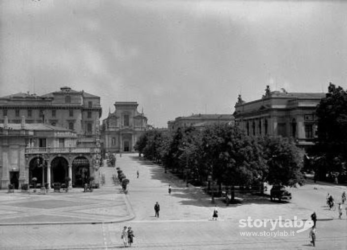 Bergamo, Sentierone.  Anni `50 Del Xx Secolo