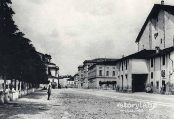  Il Teatro Riccardi Nel 1880