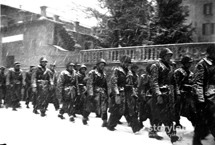 Militi Macerata In Marcia