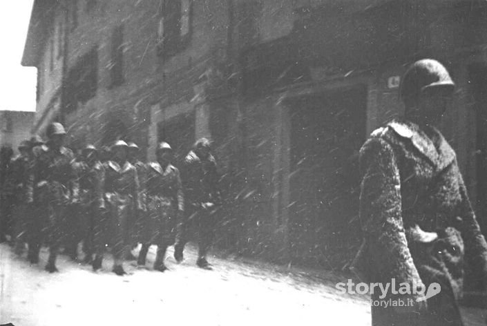 Soldati Sotto La Neve