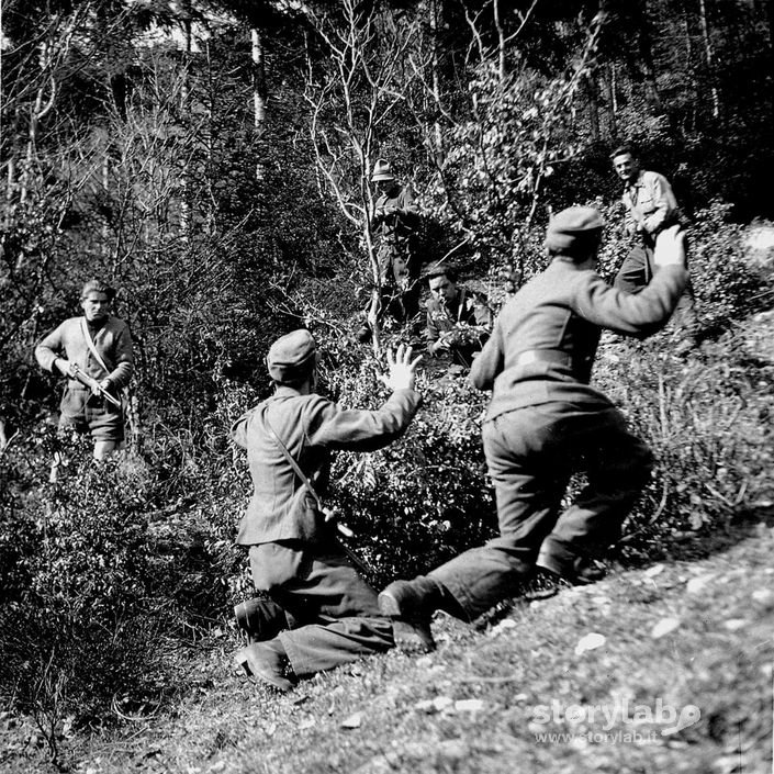 Simulazione della cattura di due soldati tedeschi