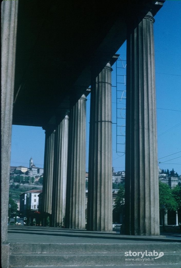 Città Alta Dai Propilei Di Porta Nuova