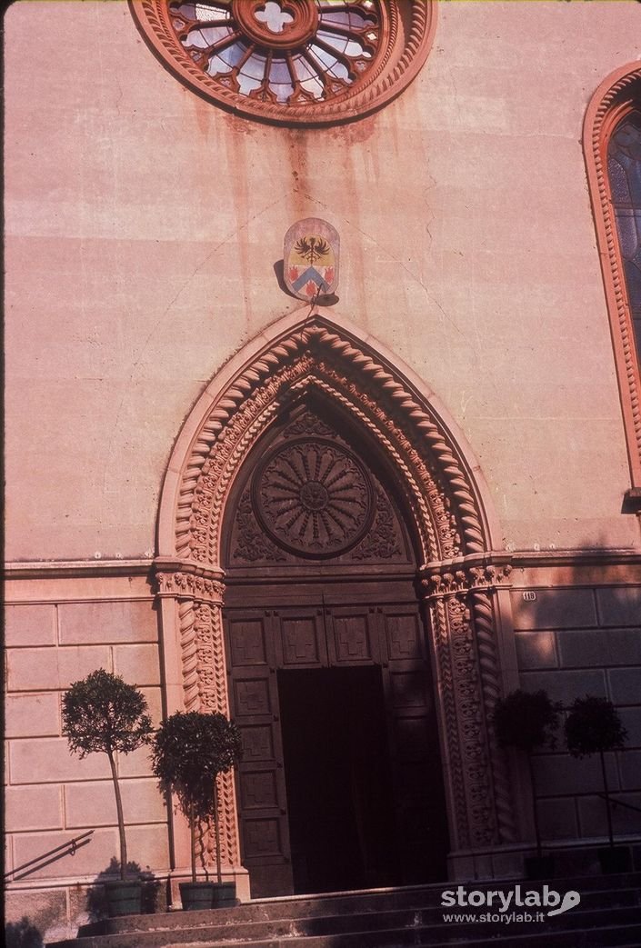 Portale Chiesa Madonna Del Buon Consiglio A Villa Di Serio