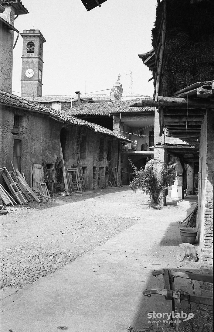 Cortile Degli Amboni