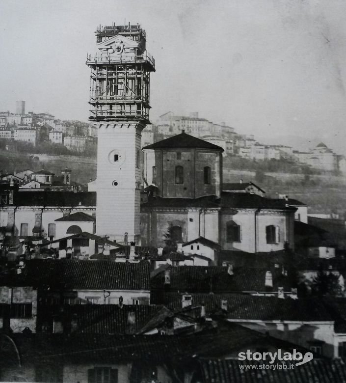 Campanile S. Alessandro Visione Frontale