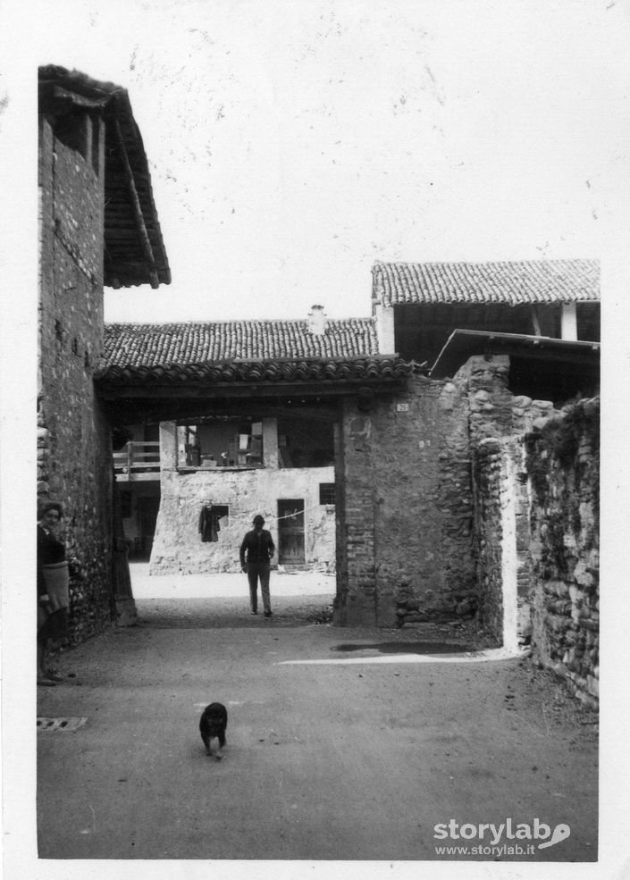 Edifici a Mornico