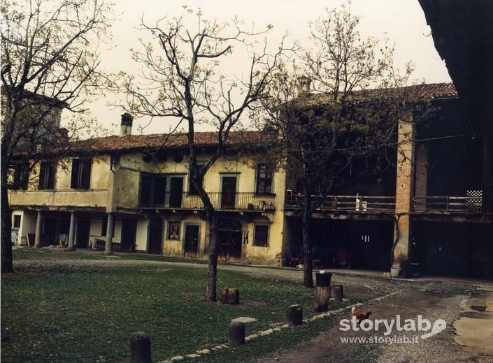 Cortile di Cascina Castello