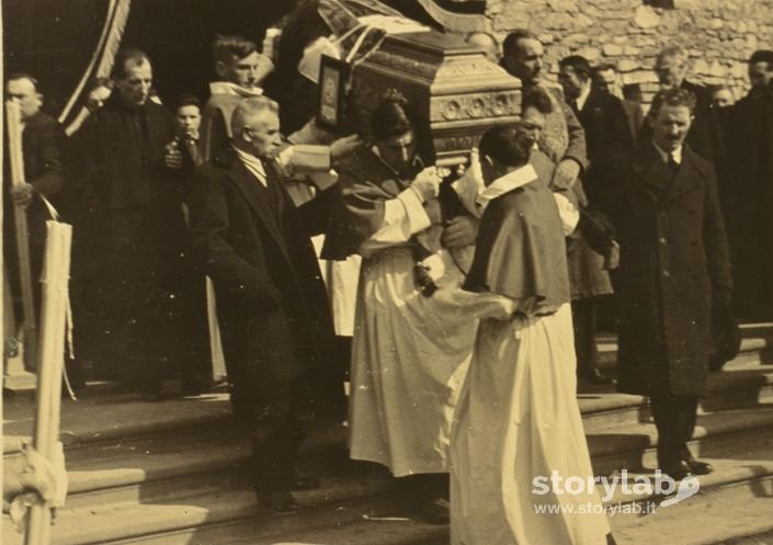 Funerale Don Pesenti