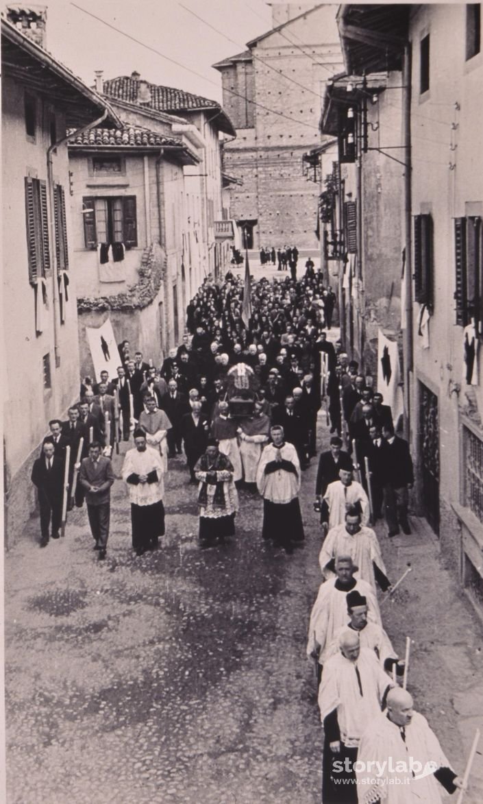 Funerale Don Bodro