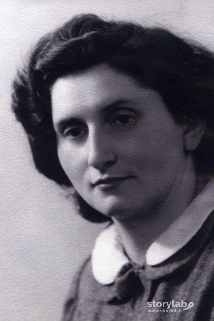 Ritratto di Angela 