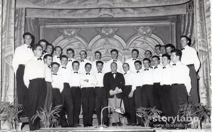 Sabbio - Anni '60 - La Corale Don Beniamino Cortesi Con Il Maestro Dentella