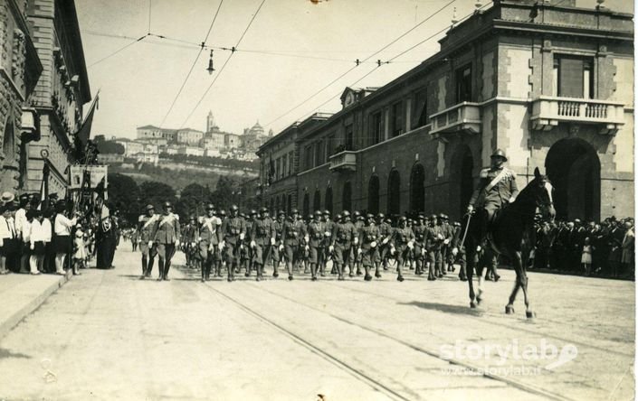 Bergamo, Festa Dello Statuto