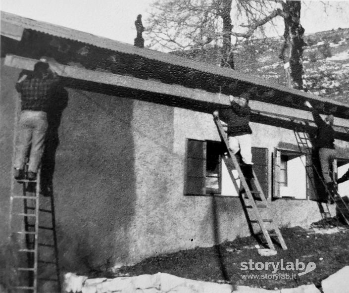 Manutenzione al tetto Rifugio S.A.B.A.