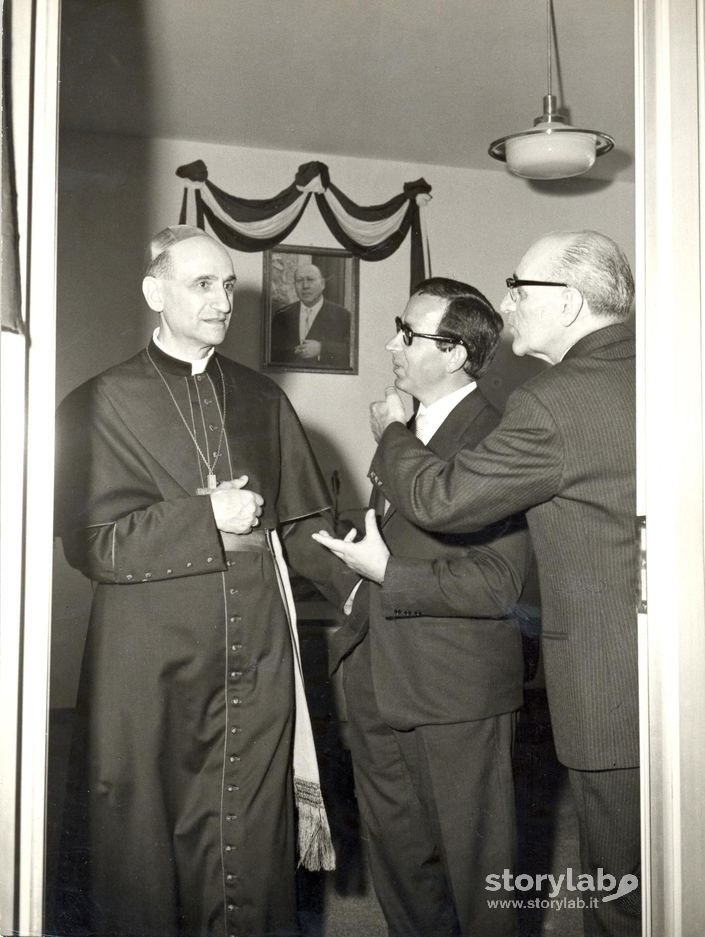 Gianni E Il Vescovo
