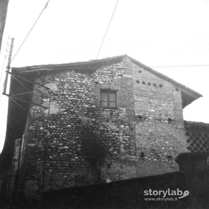 Una Casa Contadina A Cologno Al Serio