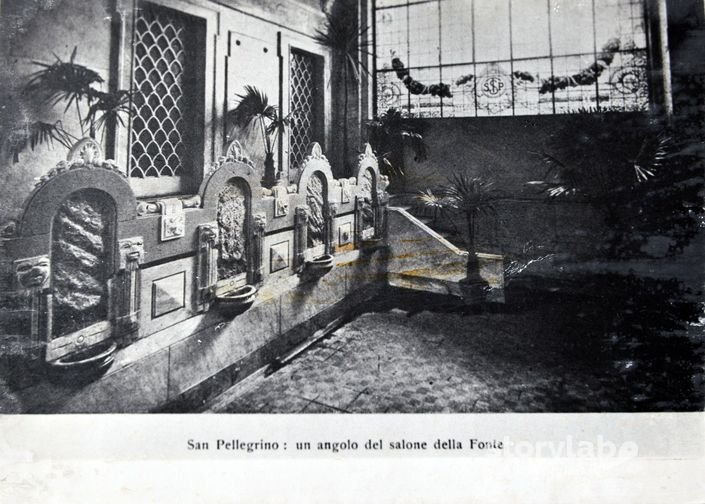 San Pellegrino Terme, Angolo Del Salone Della Fonte