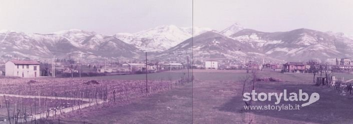Veduta Da Scanzo Verso La Valle Seriana 