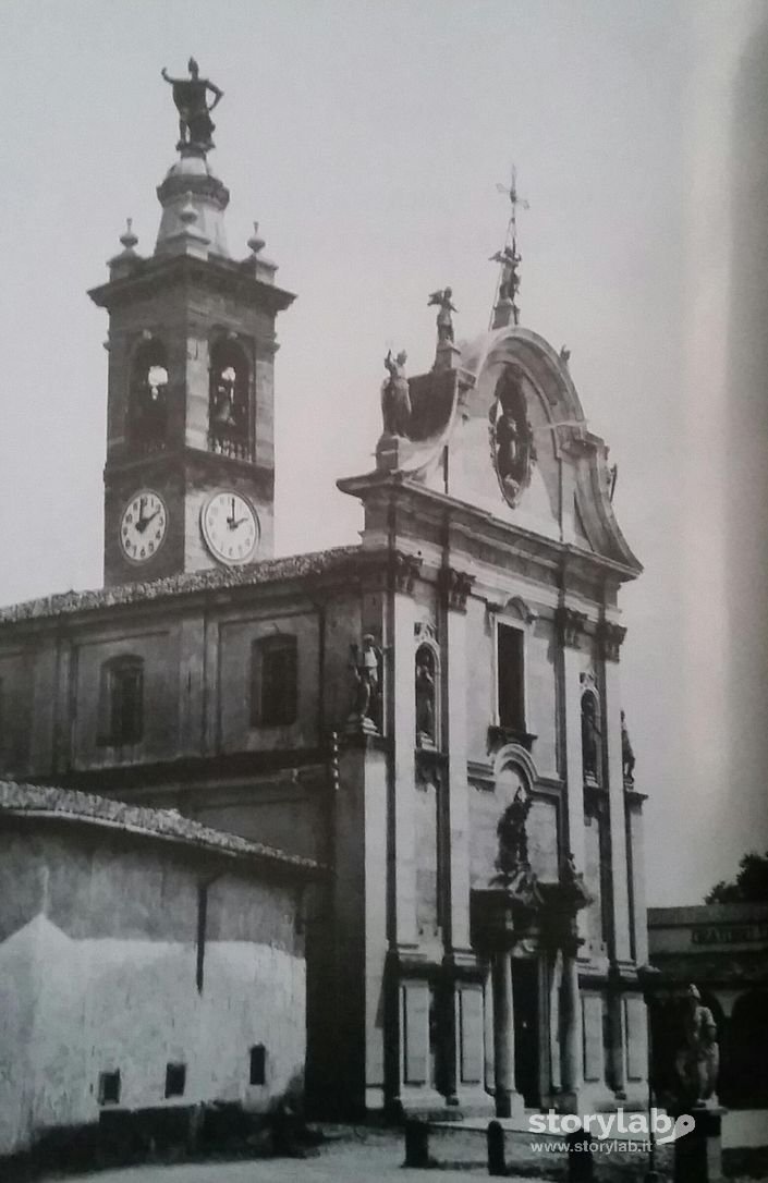 Chiesa Di San Giorgio Martire Con Campanile Completato