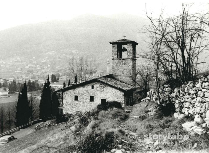 Chiesa Di S.Elisabetta E Via Lana