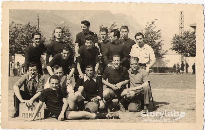 Squadra Di Calcio Pro Romano  1946