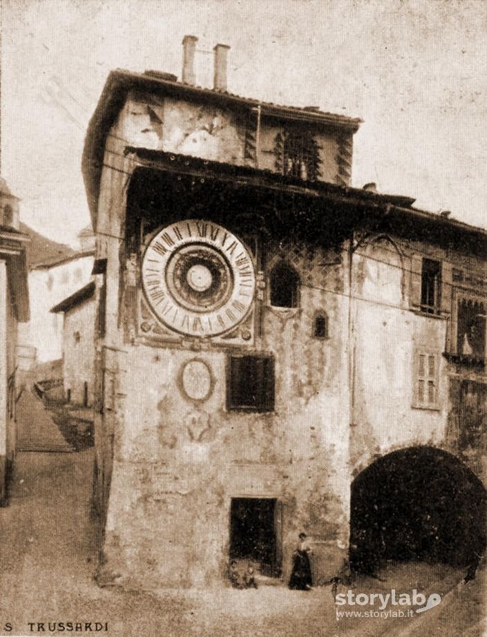 Clusone, 1901: Orologio