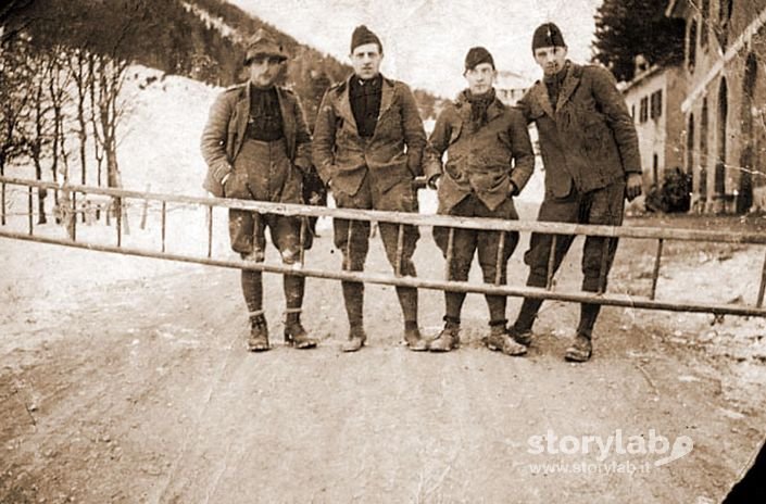 1923-12-1-Posto Di Blocco Per Il Disastro Del Gleno