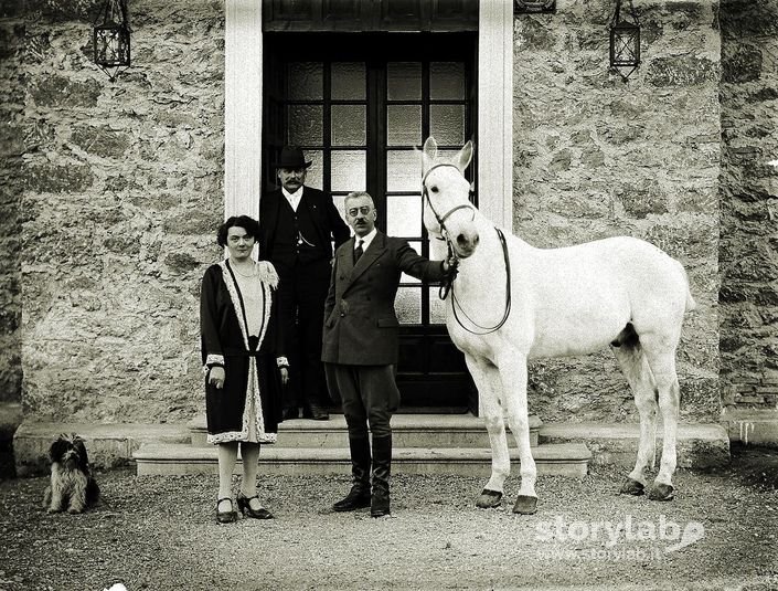 1928-Clusone-Avv. Conte Mario Fogaccia Con La Famiglia
