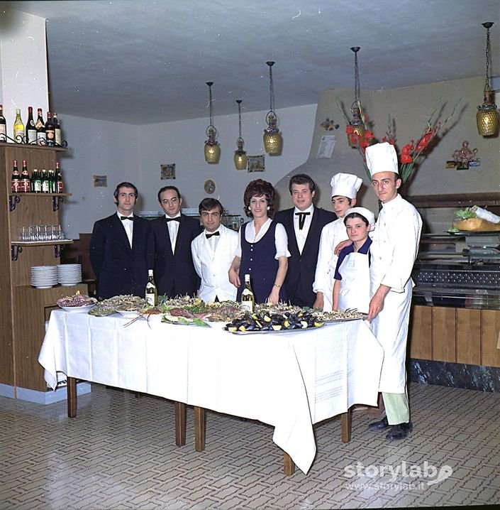 Lo Staff Della Pizzeria Tonino