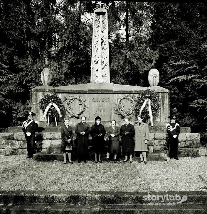 50Mo Anniversario Della Vittoria-Il Nuovo Monumento Ai Caduti