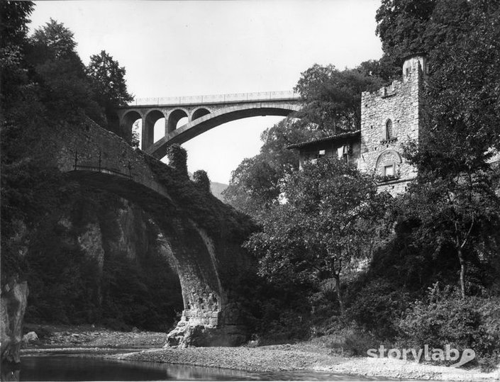 Ponte Di Attone E Dogana