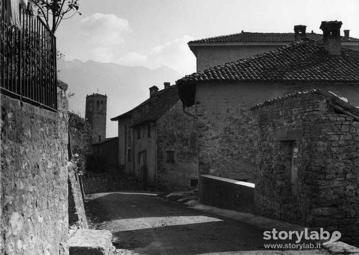 Vicoli Di Paese