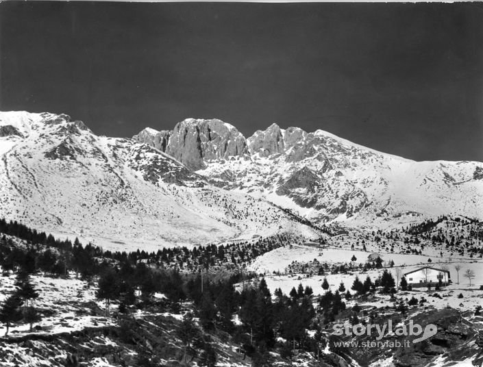 Veduta Invernale Del Massiccio Della Presolana Dalla Cantoniera Della Presolana