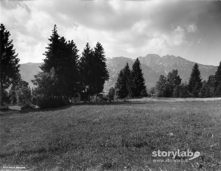 Paesaggio Primaverile Alla Cantoniera Della Presolana