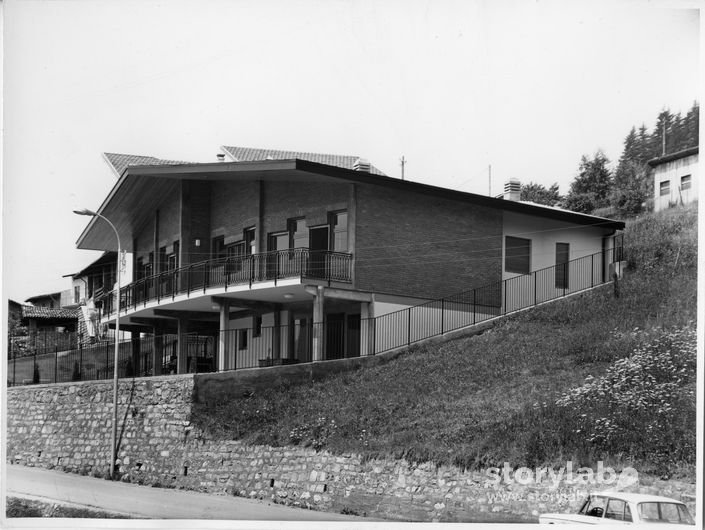 Scuola Materna A Barzizza, Gandino