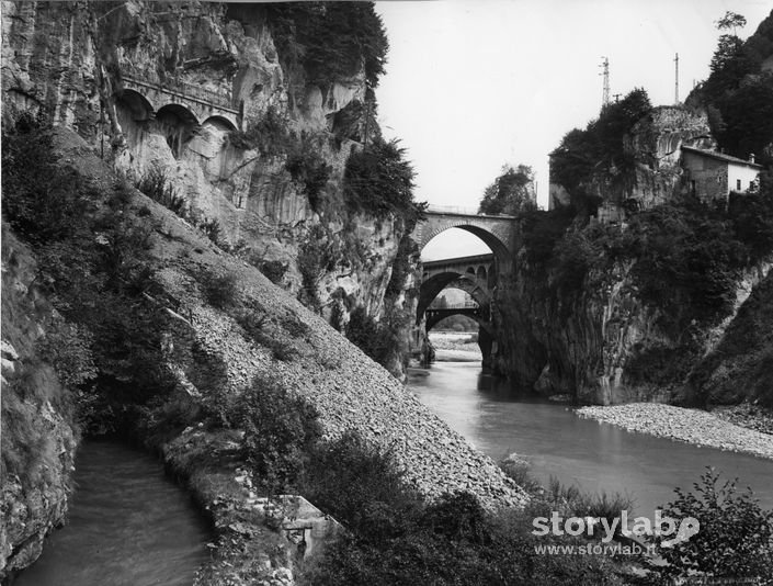 Ponti Di Sedrina