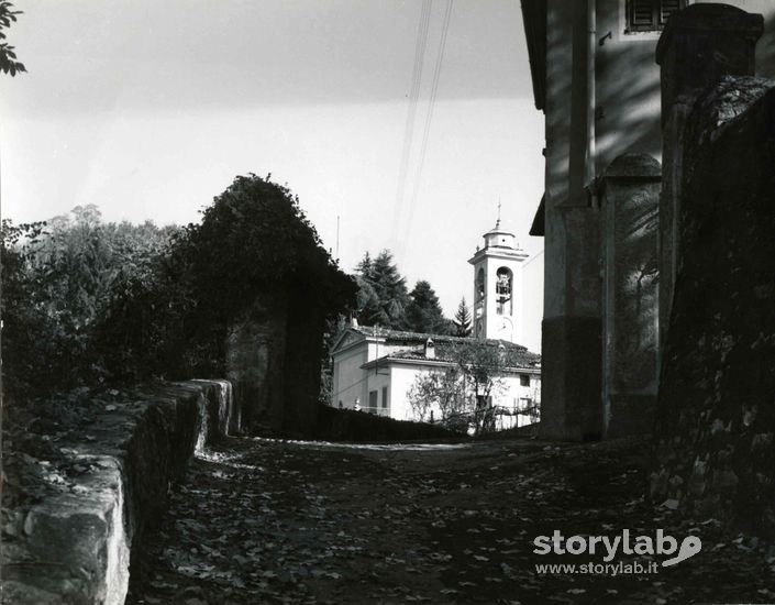 Sentiero Verso La Chiesa Di San Vigilio