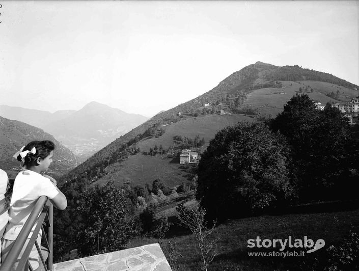 Guardando Le Montagne