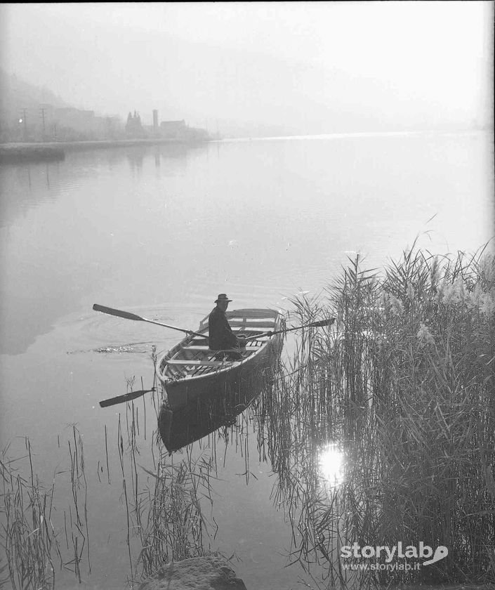 Barca Sul Lago